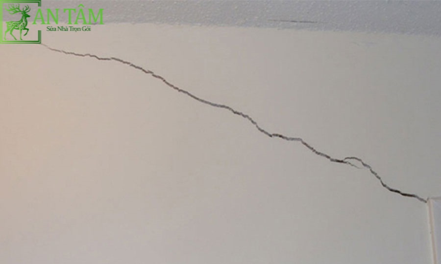 cải tạo sửa nhà bị nứt tường